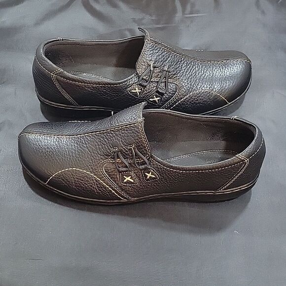 CLARKS COLLECTION ROUND TOE SLIP-ON WOMEN"S FLAT SHOE - Picture 14 of 15